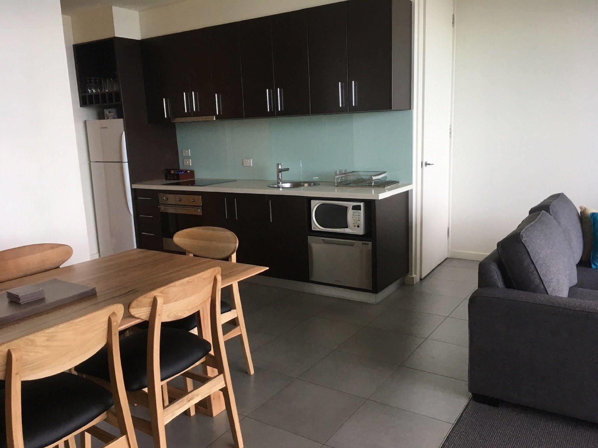The Dolphin Apartments Apollo Bay Exterior photo